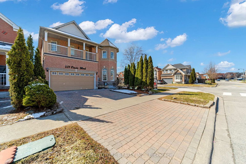 101 Oasis Blvd, Toronto, M1X 1X2 | Image 3