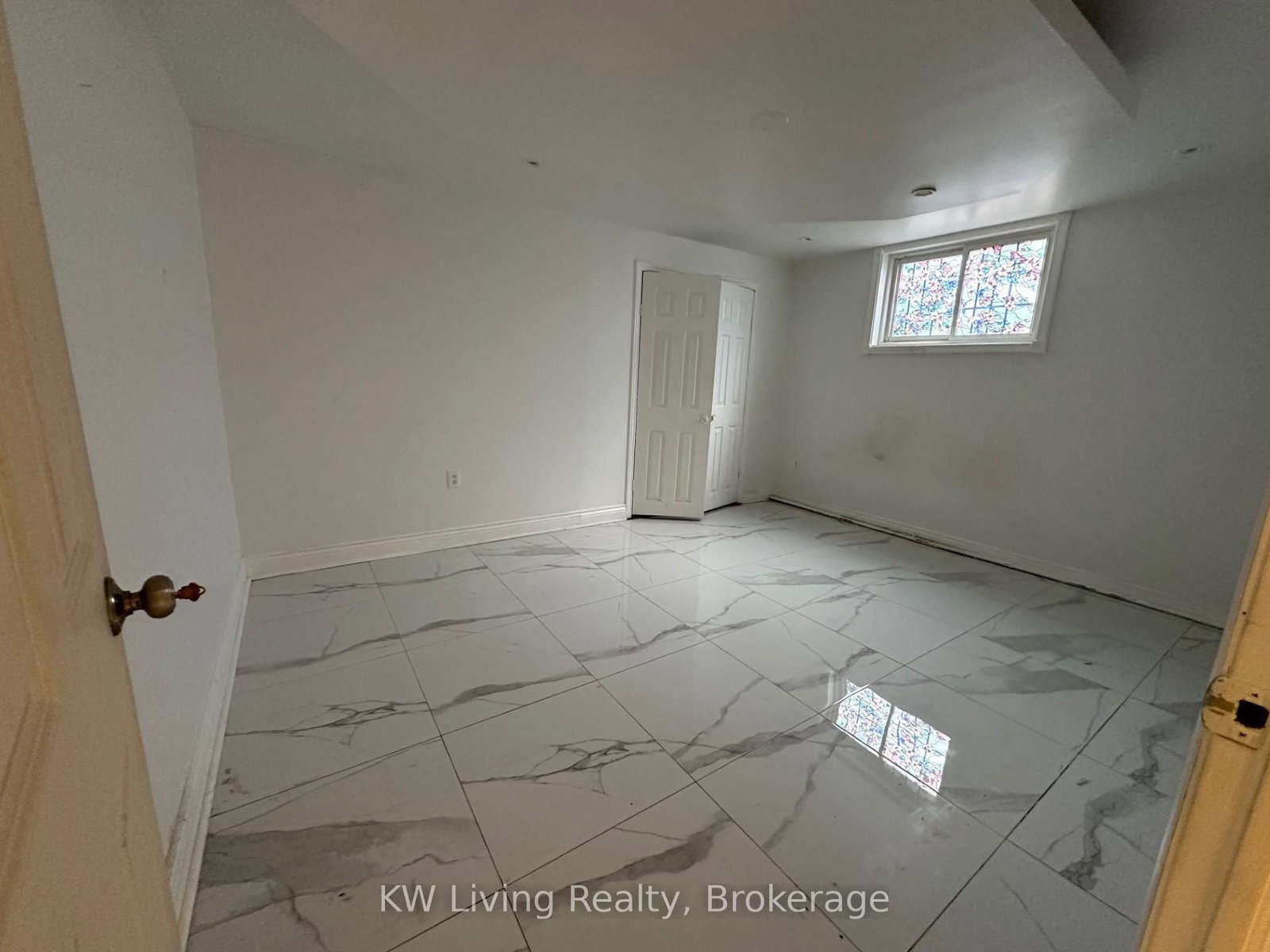 Detached House for sale at 782 Liverpool Road, Pickering, Ontario, L1W 1S1 - Bay Ridges - MLS: E12980172