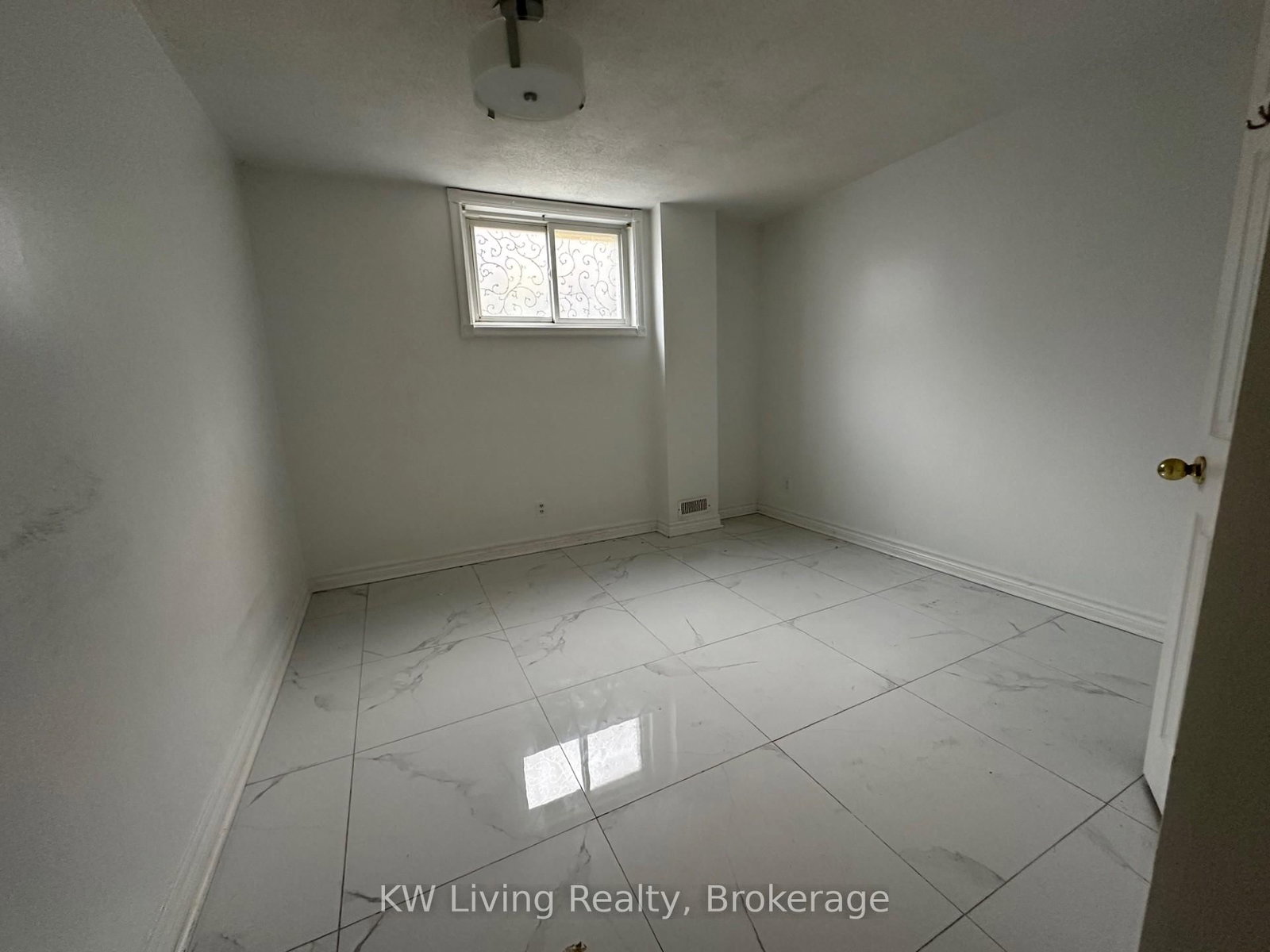 782 Liverpool Road - Photo 6