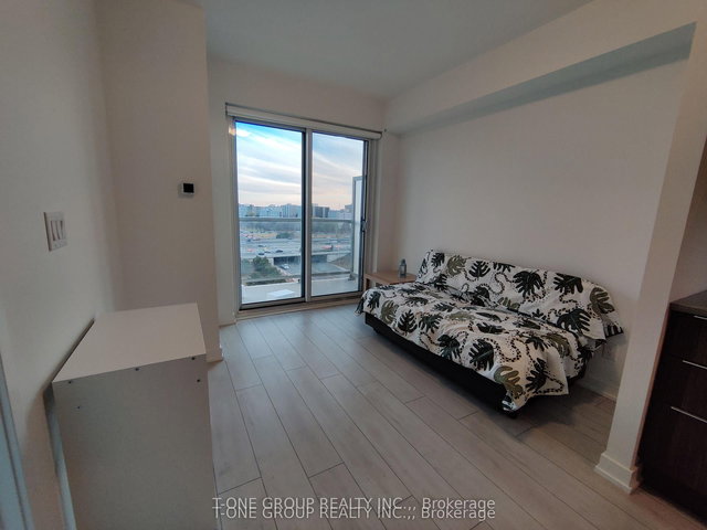 1226 - 2031 Kennedy Road