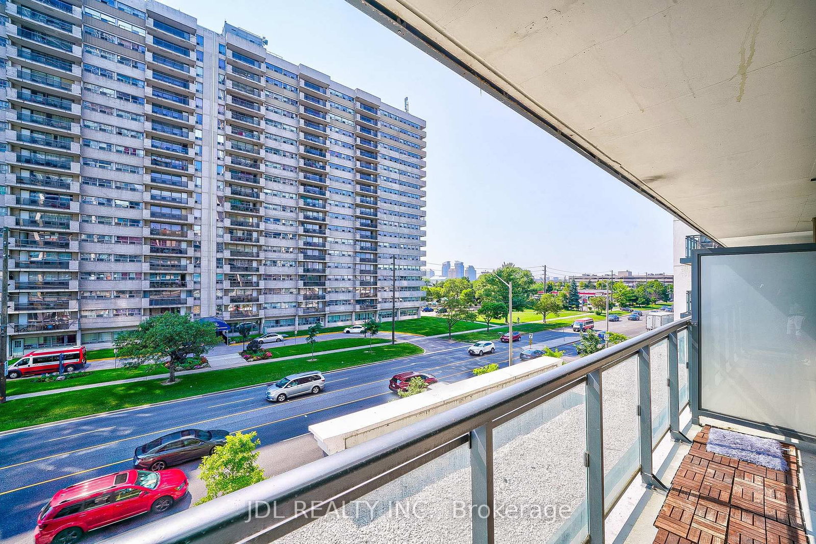 20 Meadowglen Place, Unit 334 - Photo 30