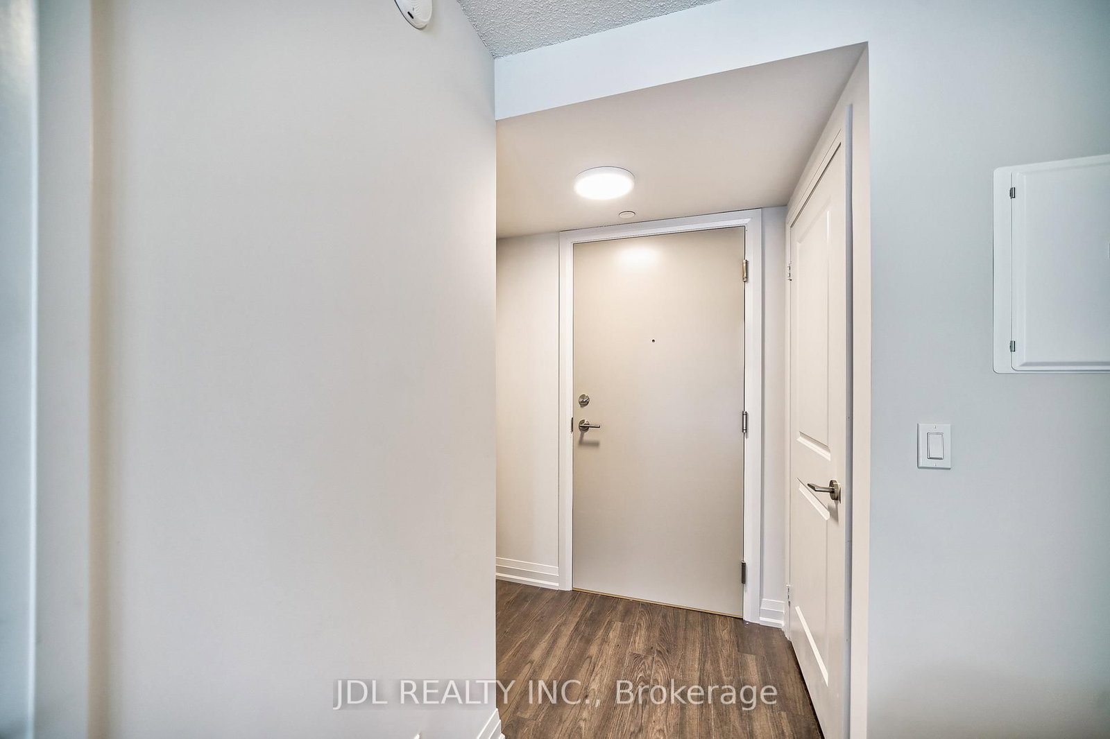 334-20 Meadowglen Place, Toronto, ON, photo 5