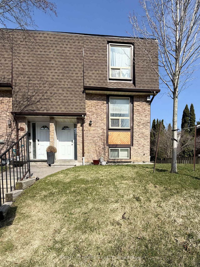 42 - 1400 Mary Street N