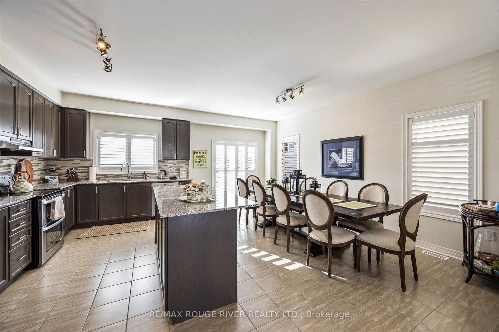 Townhouse for sale at 1721 Carousel Drive, Pickering, Ontario, L1X 0C1 - Duffin Heights - MLS: E12981198