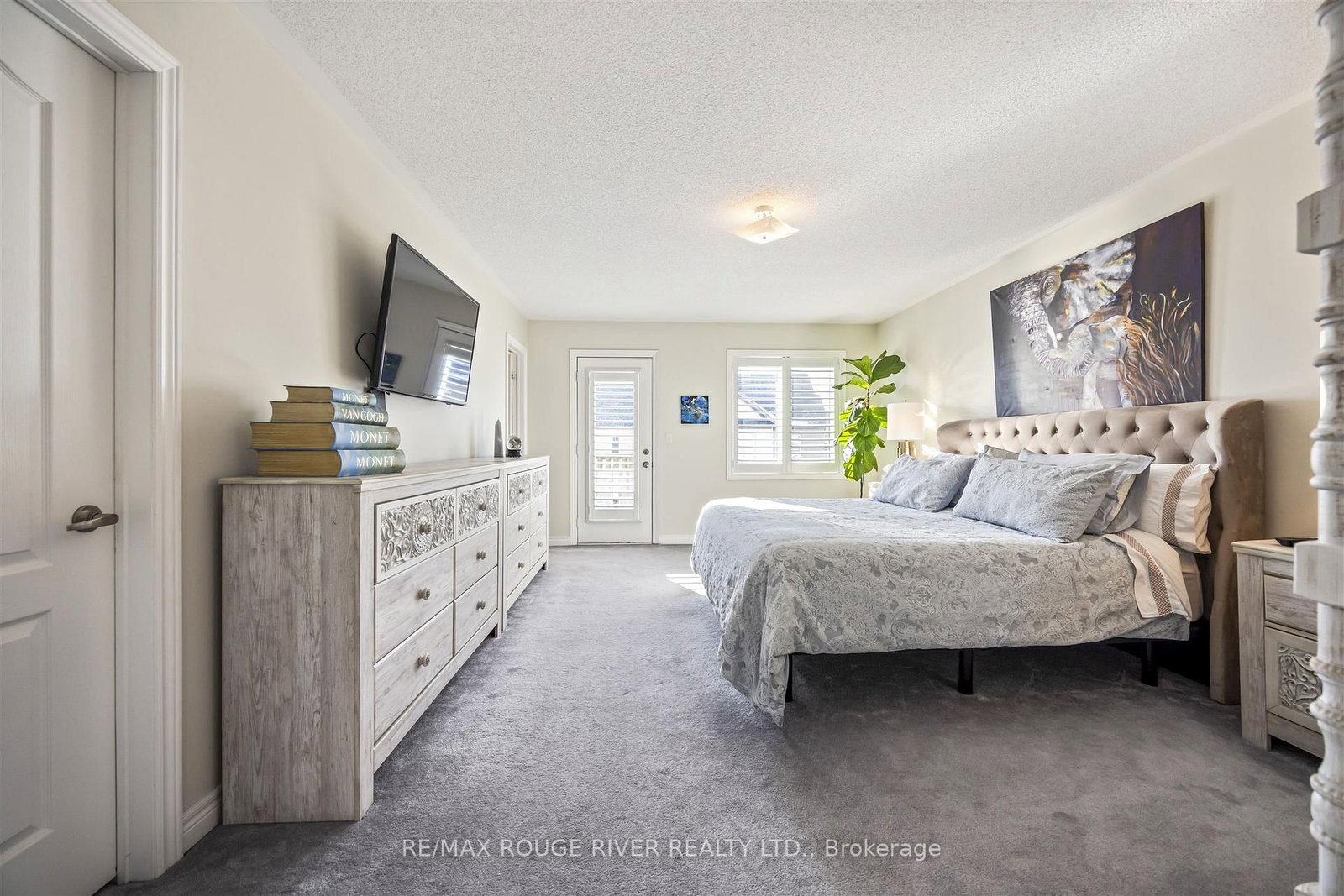 Townhouse for sale at 1721 Carousel Drive, Pickering, Ontario, L1X 0C1 - Duffin Heights - MLS: E12981198