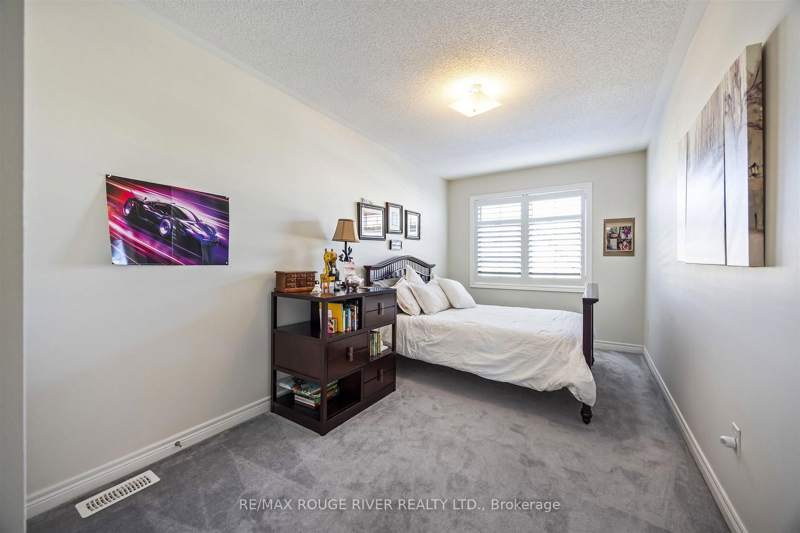 Townhouse for sale at 1721 Carousel Drive, Pickering, Ontario, L1X 0C1 - Duffin Heights - MLS: E12981198