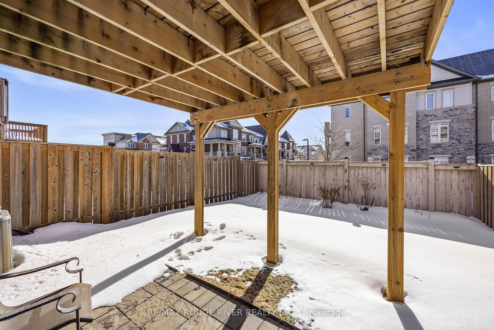 Townhouse for sale at 1721 Carousel Drive, Pickering, Ontario, L1X 0C1 - Duffin Heights - MLS: E12981198