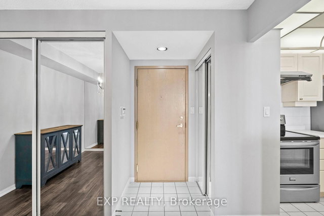 1212 - 88 Corporate Drive