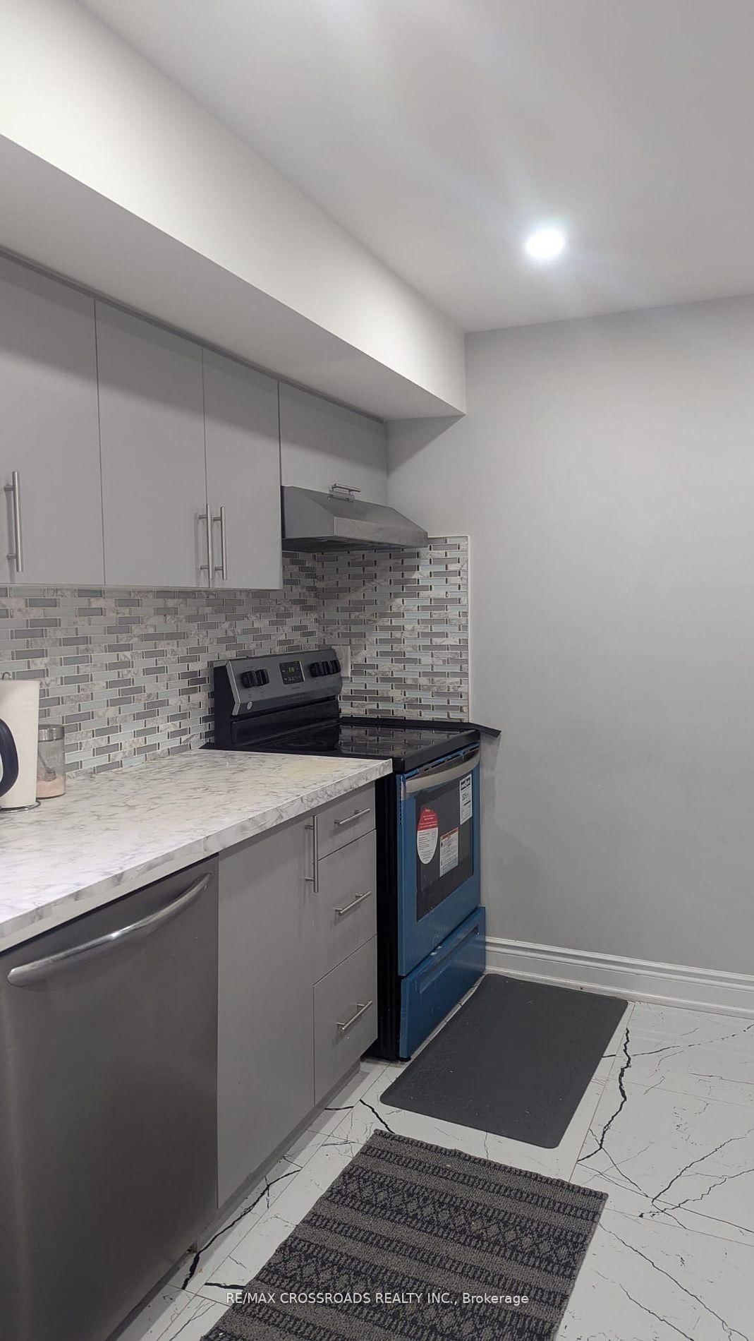 2449 Secreto Drive, Unit Basement - Photo 19