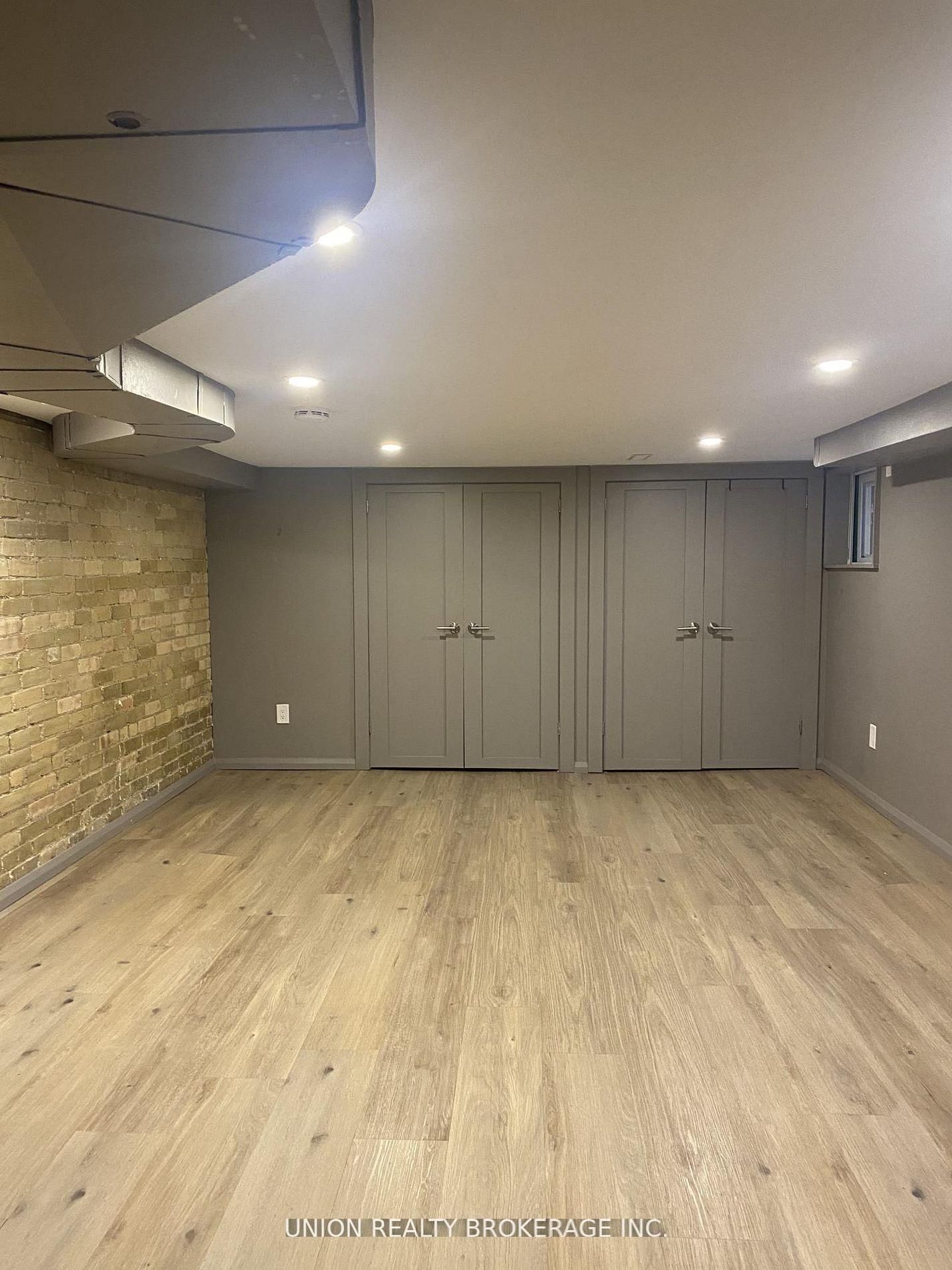 29 Gough Avenue, Unit Lower - Photo 2