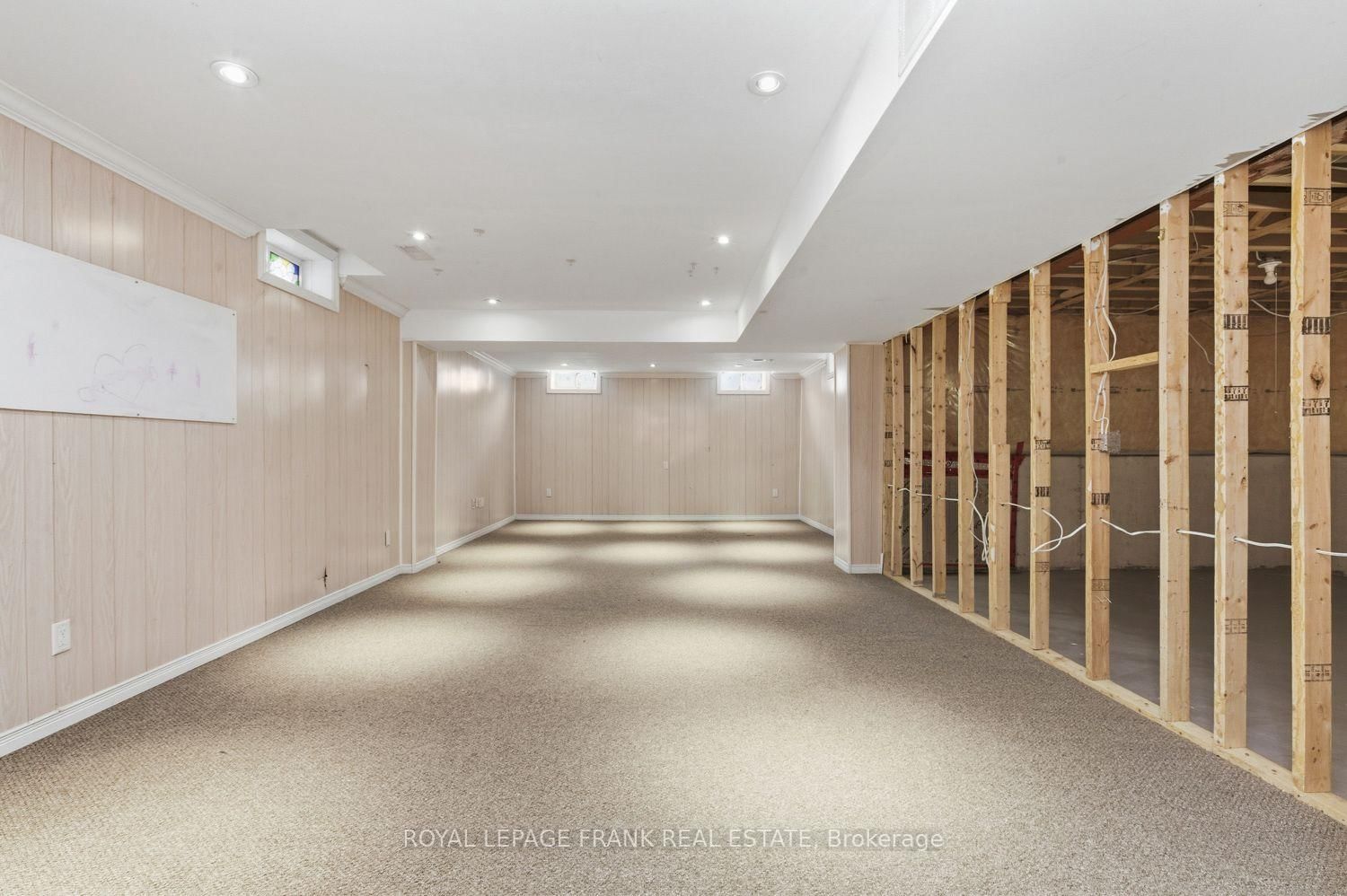 Detached House for sale at 31 Gabrielle Crescent, Whitby, Ontario, L1R 3M6 - Rolling Acres - MLS: E12982190