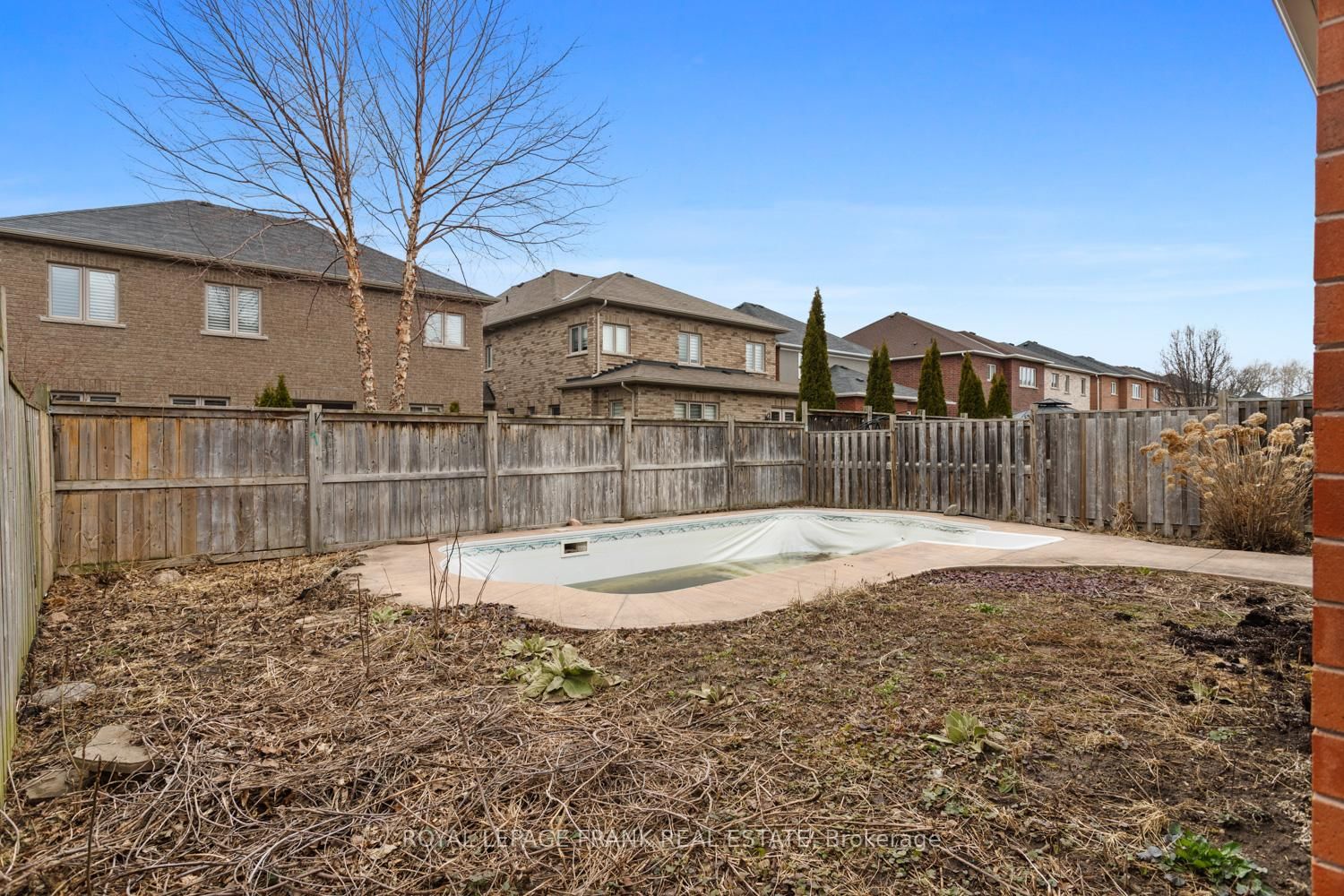 Detached House for sale at 31 Gabrielle Crescent, Whitby, Ontario, L1R 3M6 - Rolling Acres - MLS: E12982190