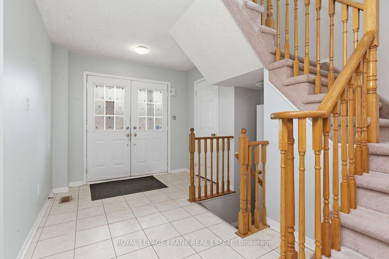 Detached House for sale at 31 Gabrielle Crescent, Whitby, Ontario, L1R 3M6 - Rolling Acres - MLS: E12982190