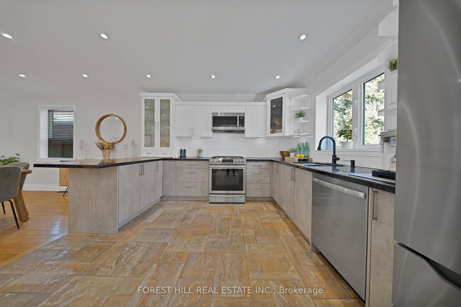 34 Edge Park Avenue - Photo 19