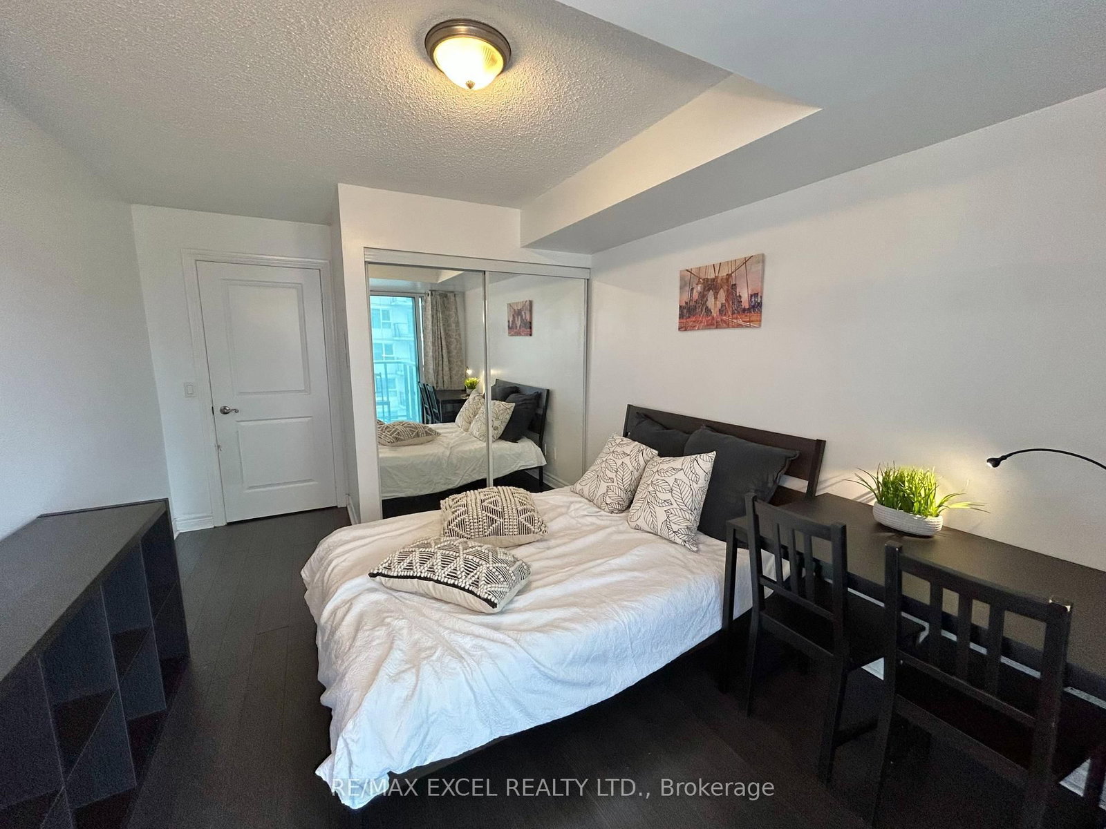 50 Town Centre Court, Unit 1009 - Photo 10