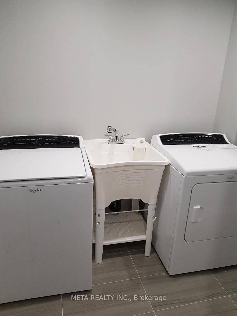 8 Roscoe Road, Unit Bsmt - Photo 9