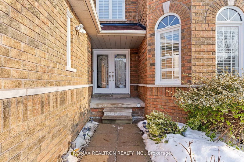 13 Freeston Cres, Ajax, L1T 3Z9 | Image 2