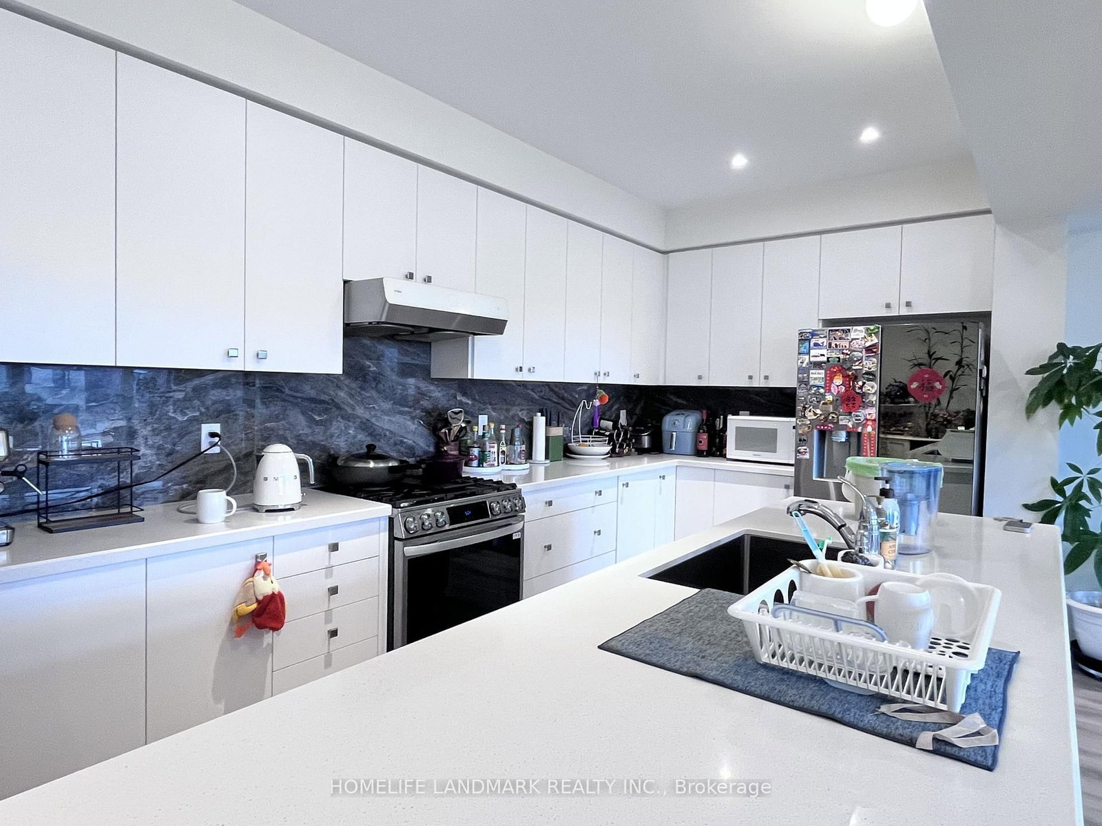 1057 Cameo Street - Photo 2