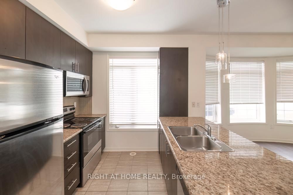 401 Beechgrove Drive, Unit 61 - Photo 8