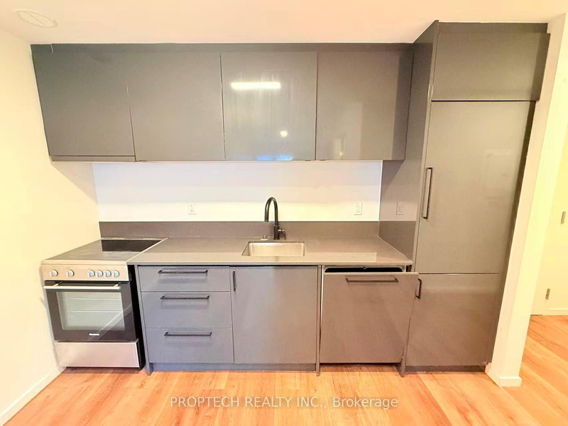 home for lease on 205-377 Broadview Avenue