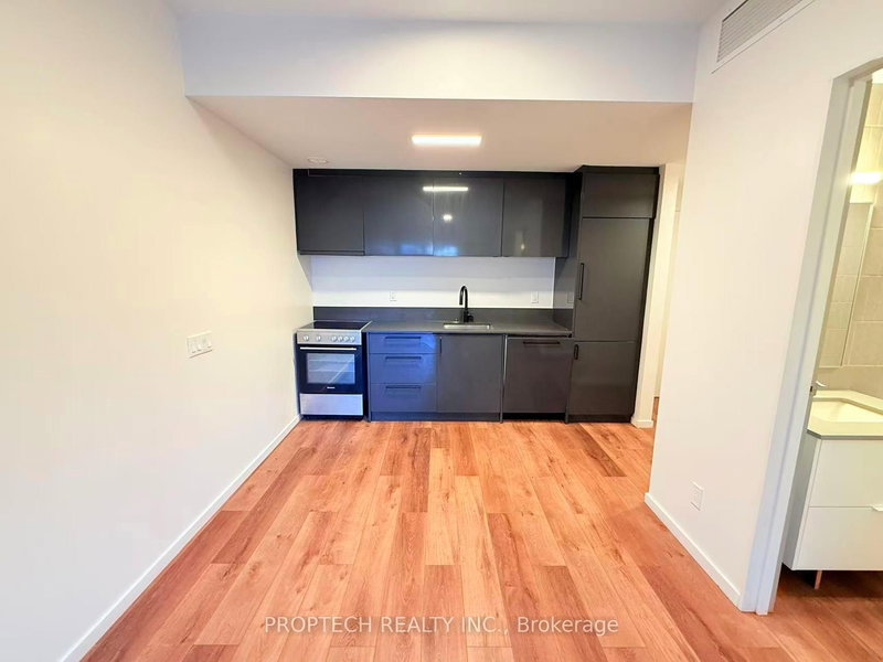 205 - 377 Broadview Ave, Toronto, M4K 2M7 | Image 2