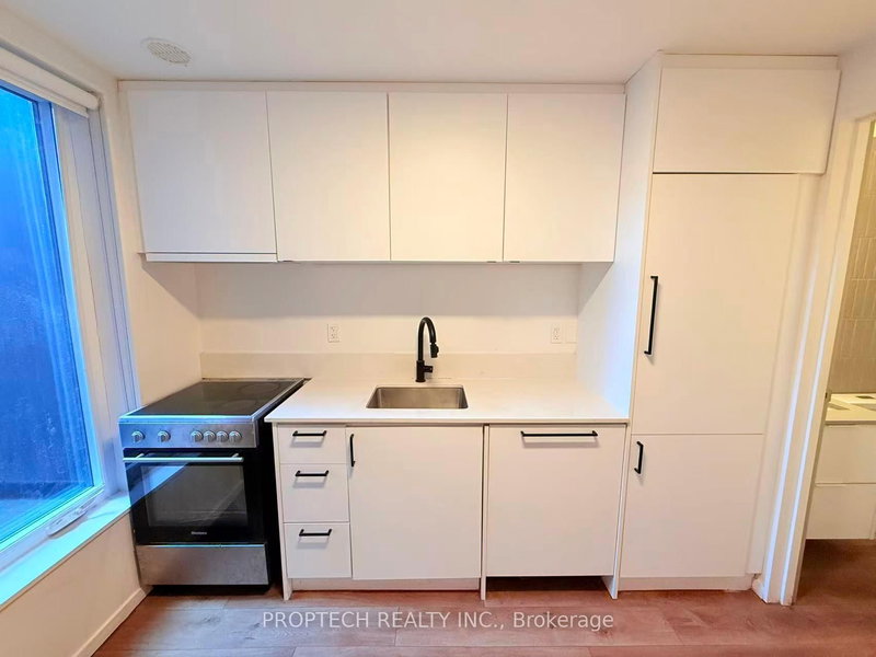 206 - 377 Broadview Ave, Toronto, M4K 2M7 | Image 2