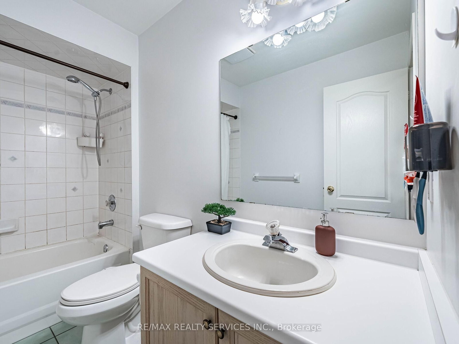 1995 Royal Road, Unit 136 - Photo 24