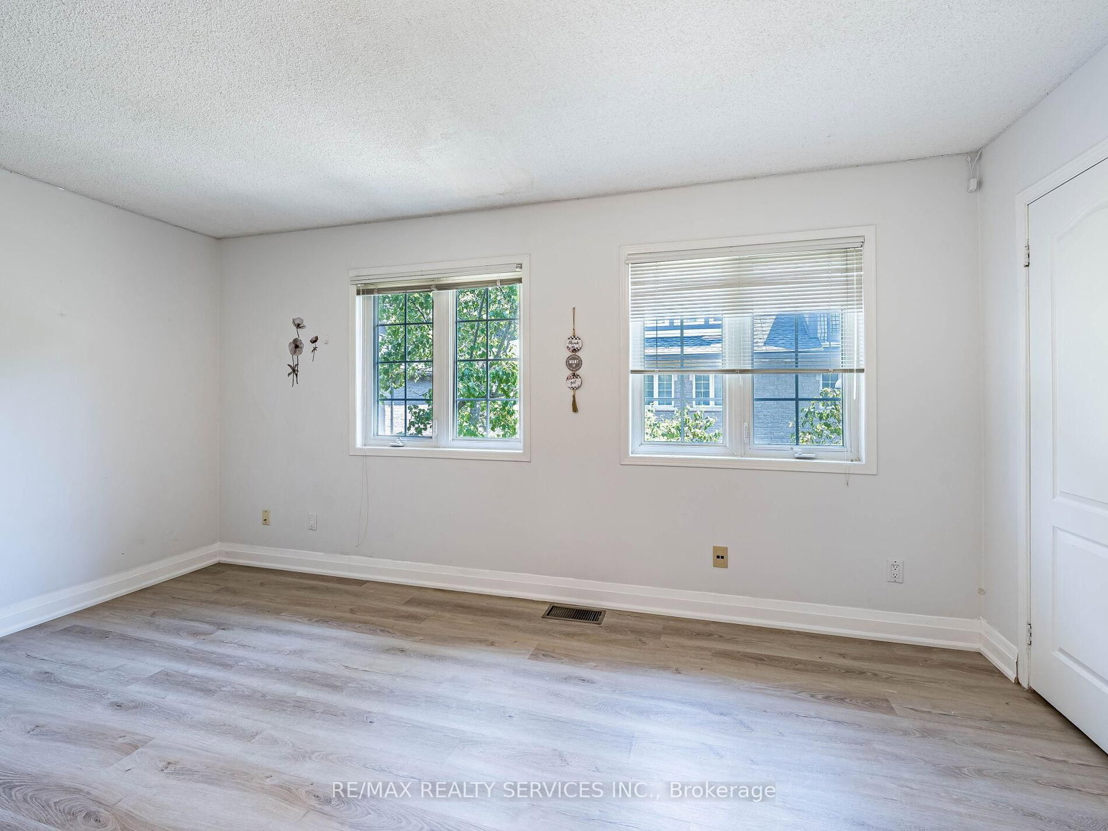 1995 Royal Road, Unit 136 - Photo 26