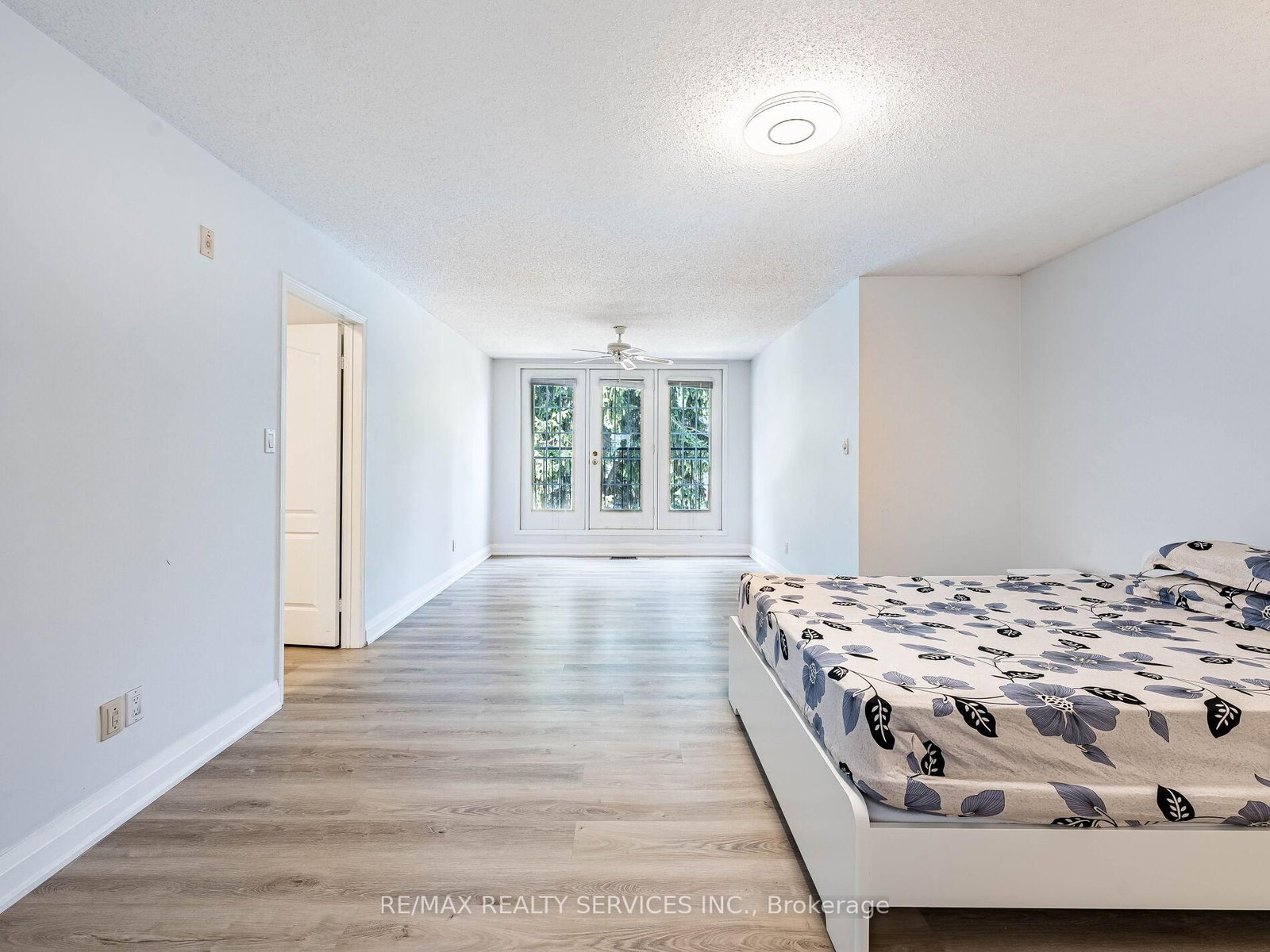 1995 Royal Road, Unit 136 - Photo 32