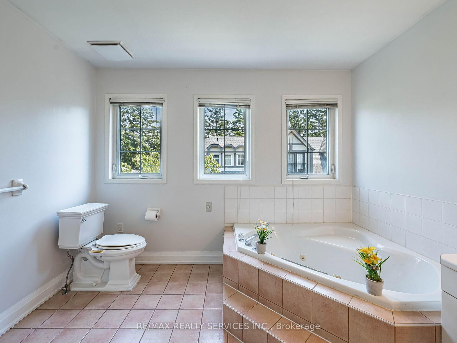 1995 Royal Road, Unit 136 - Photo 35