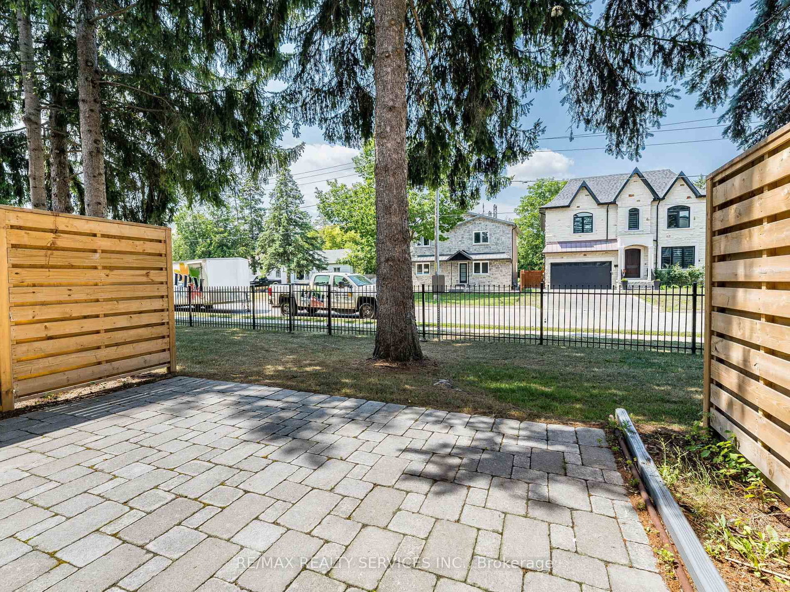 1995 Royal Road, Unit 136 - Photo 44