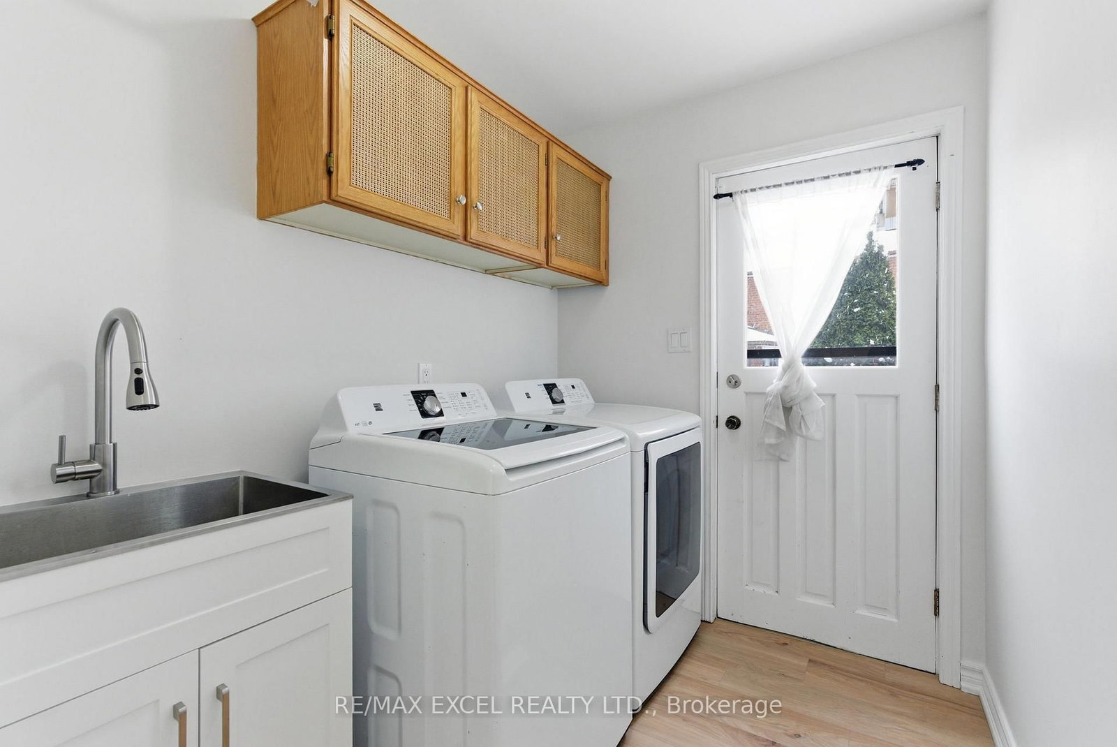 Detached House for sale at 50 Stargell Drive, Whitby, Ontario, L1N 7X6 - Pringle Creek - MLS: E12985070