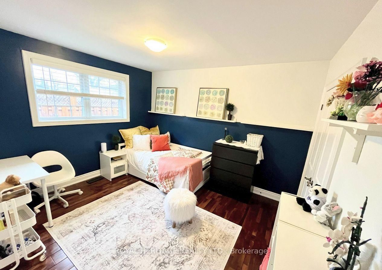 Detached House for sale at 1398 Fordon Avenue, Pickering, Ontario, L1W 1J9 - Bay Ridges - MLS: E12985112