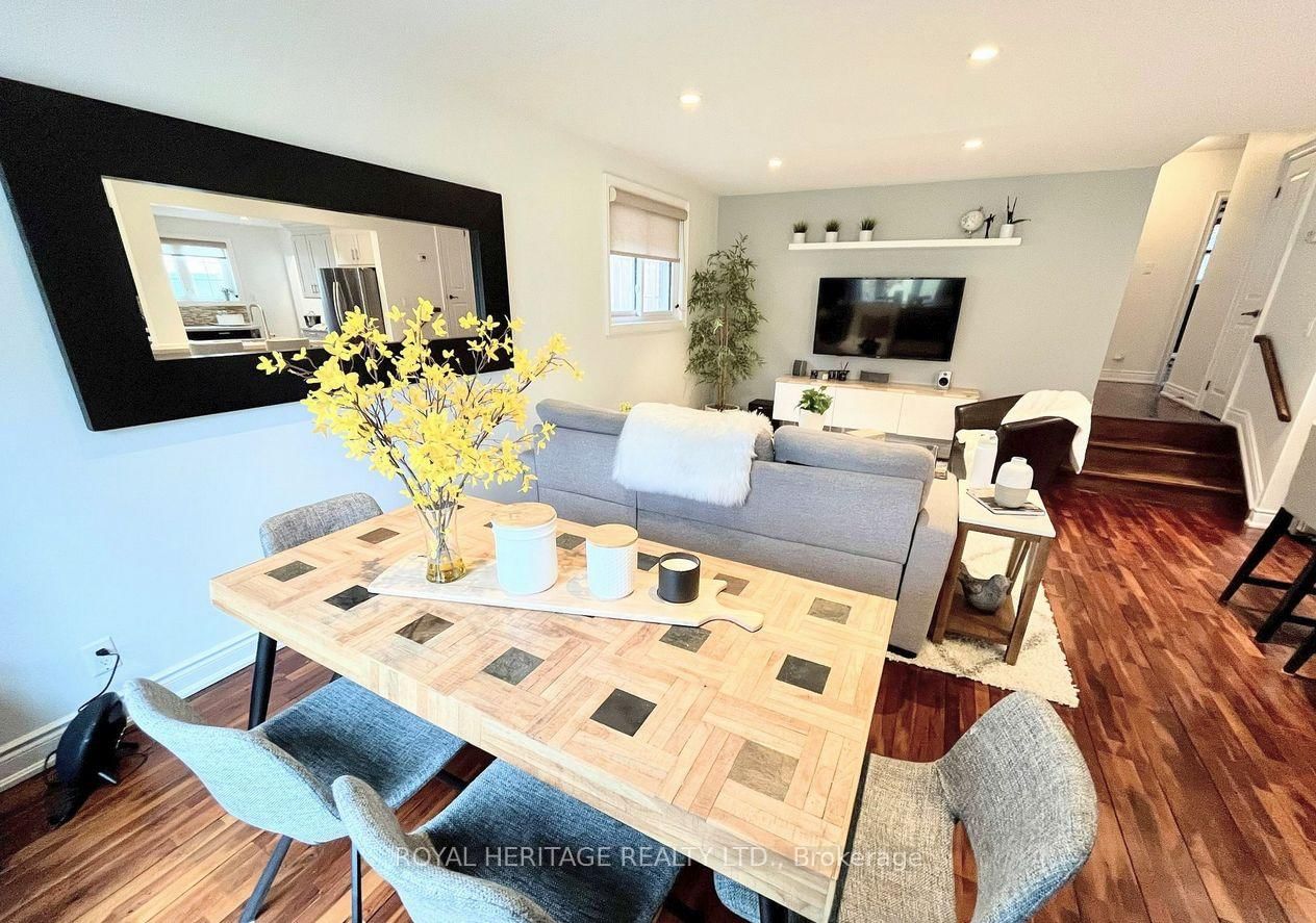 Detached House for sale at 1398 Fordon Avenue, Pickering, Ontario, L1W 1J9 - Bay Ridges - MLS: E12985112