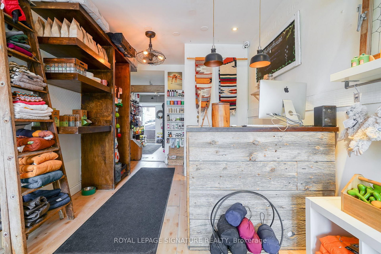 946 Queen Street E - Photo 6