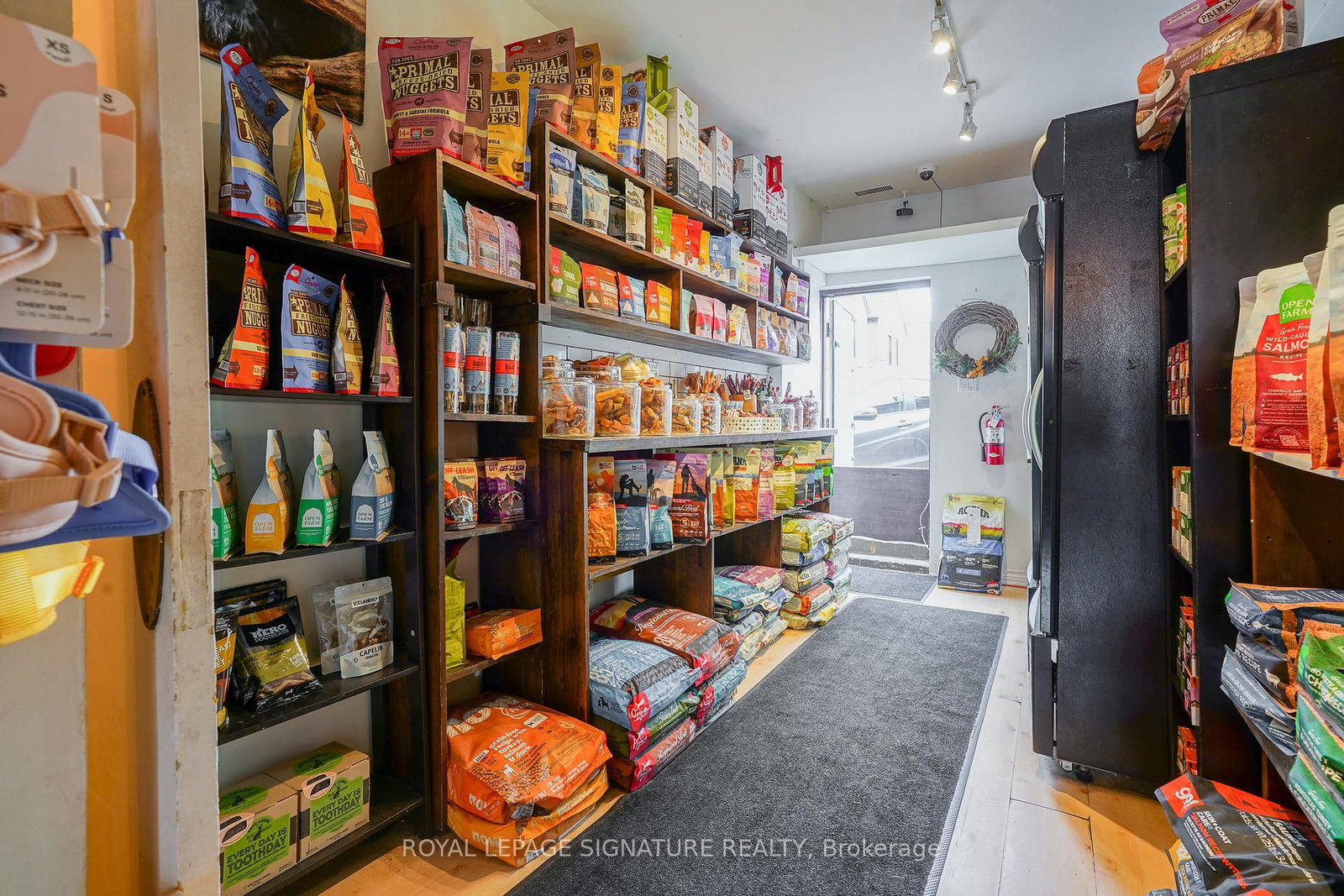 946 Queen Street E - Photo 7