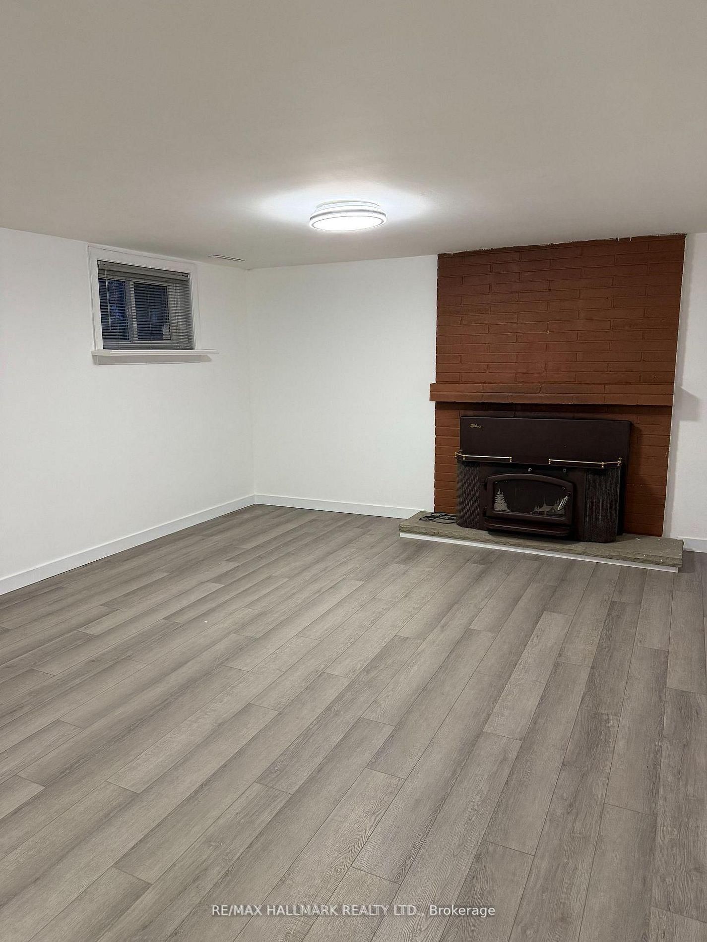 43 Commons Drive, Unit Lower - Photo 3