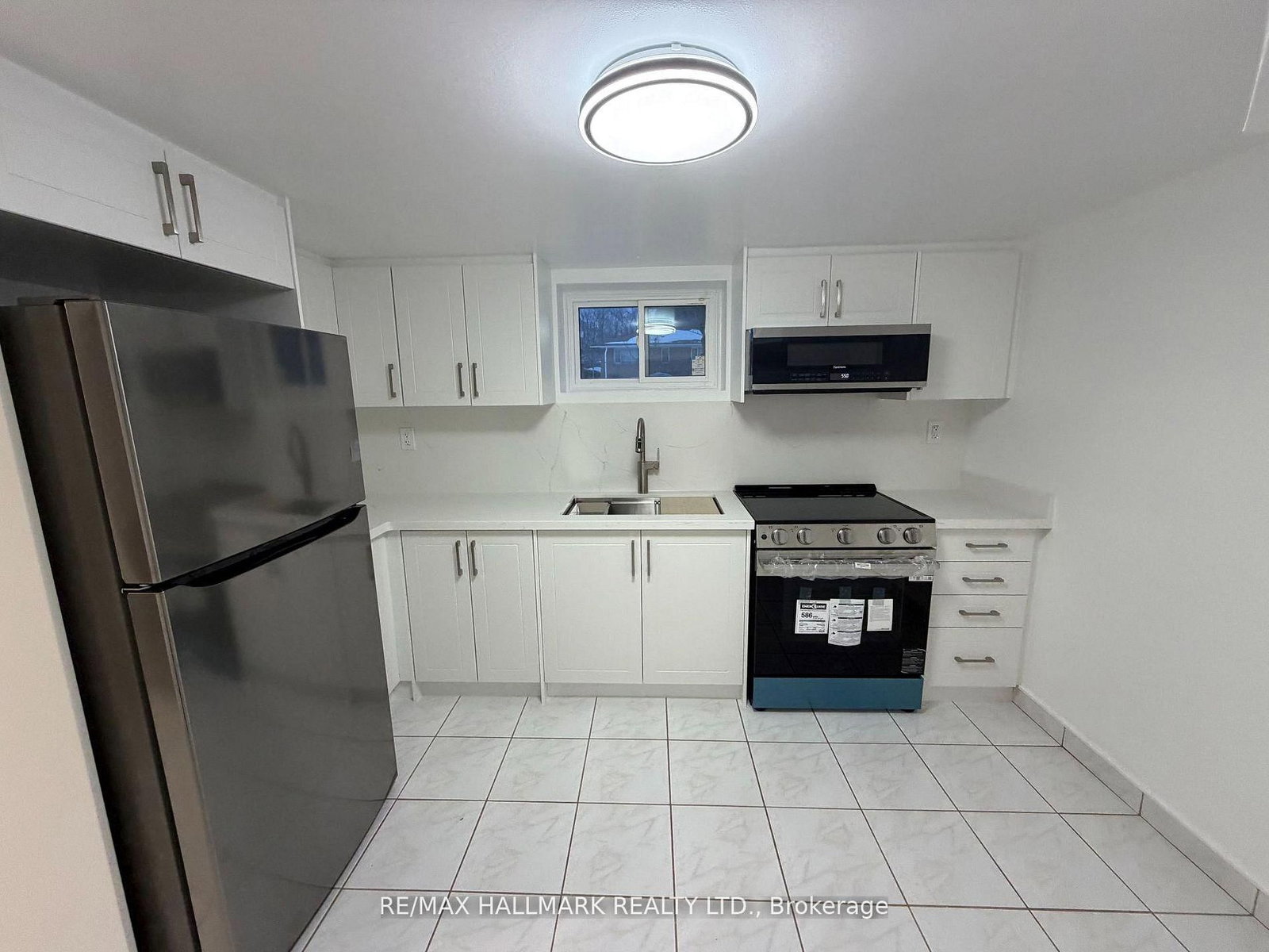 43 Commons Drive, Unit Lower - Photo 4