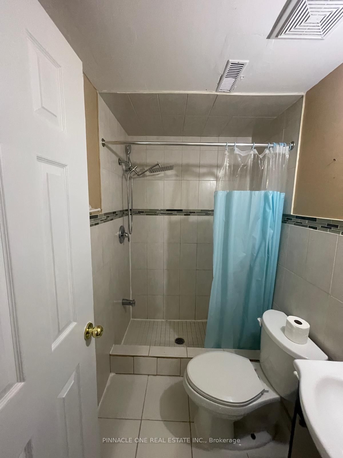 27 Greenleaf Terrace, Unit Basement - Photo 10