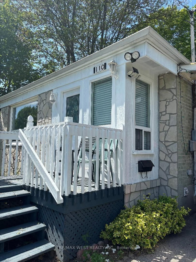 110 Darlingside Drive