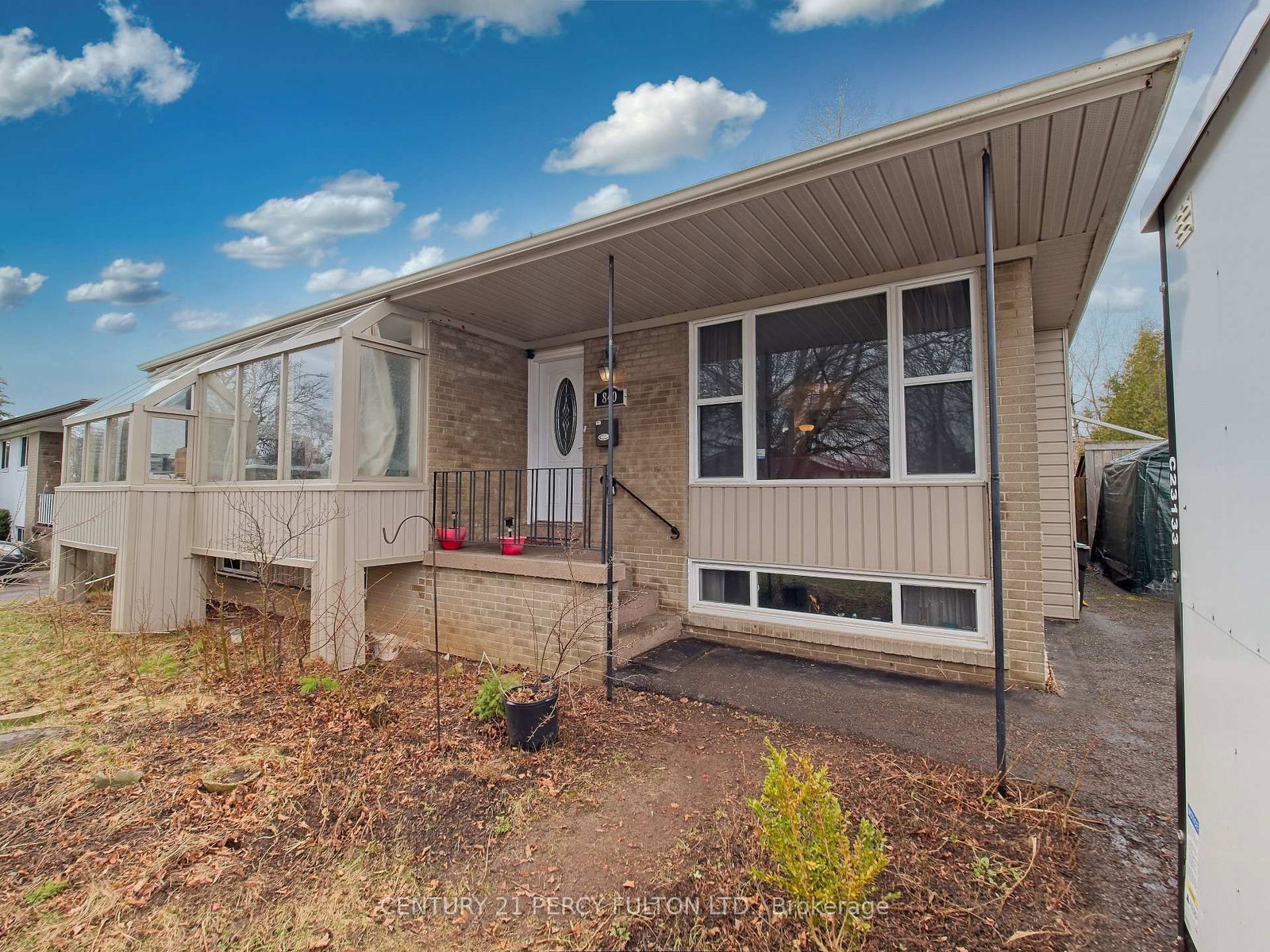 Detached House for sale at 840 Bem Avenue, Pickering, Ontario, L1W 1X3 - Bay Ridges - MLS: E12985440