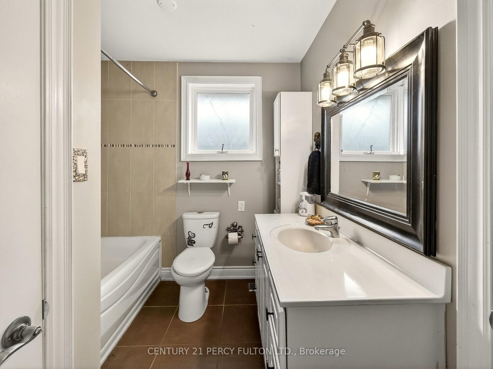 Detached House for sale at 840 Bem Avenue, Pickering, Ontario, L1W 1X3 - Bay Ridges - MLS: E12985440