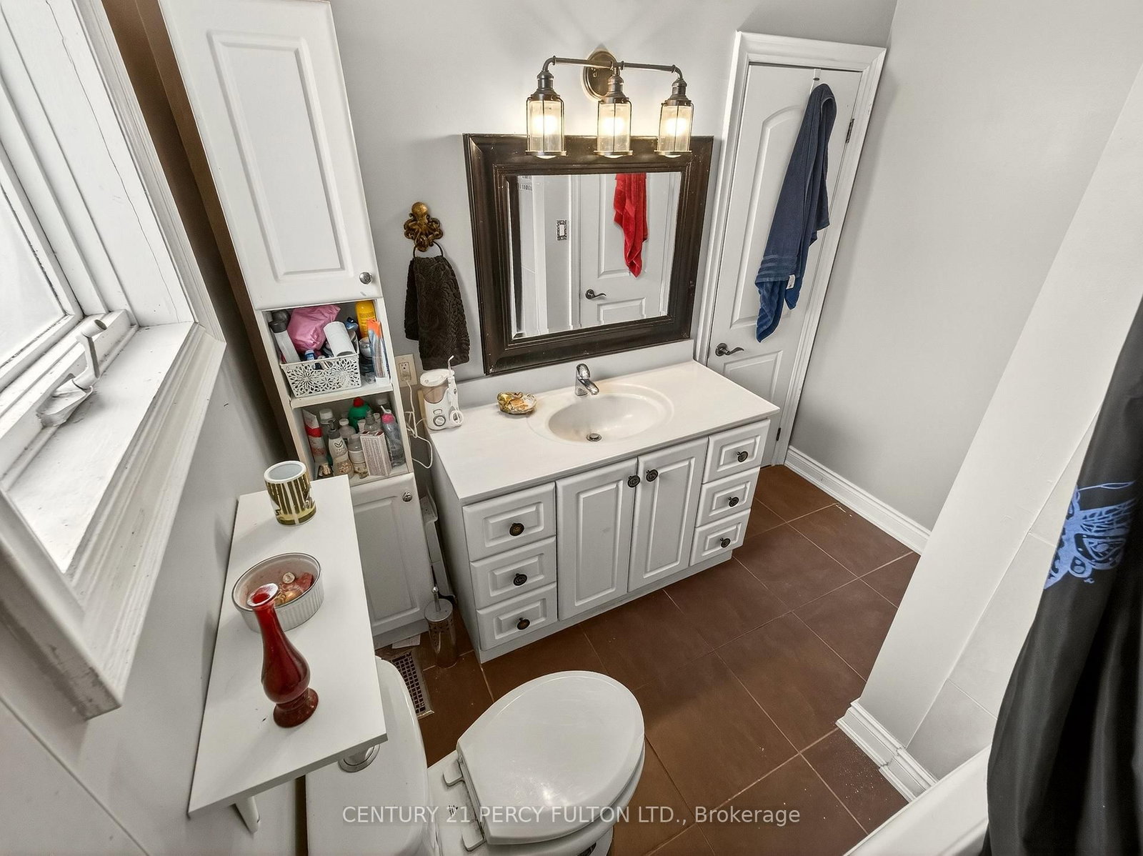 Detached House for sale at 840 Bem Avenue, Pickering, Ontario, L1W 1X3 - Bay Ridges - MLS: E12985440