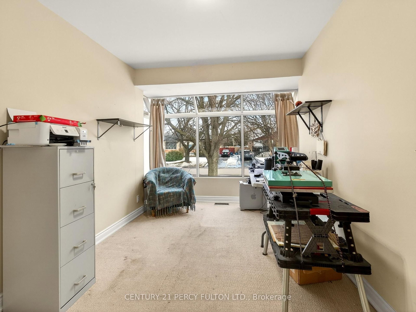 Detached House for sale at 840 Bem Avenue, Pickering, Ontario, L1W 1X3 - Bay Ridges - MLS: E12985440