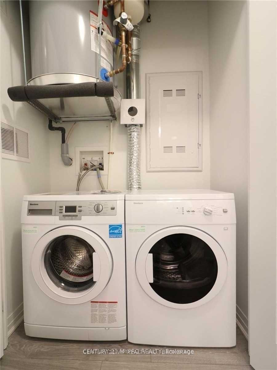 1900 Simcoe Street N, Unit 528 - Photo 6