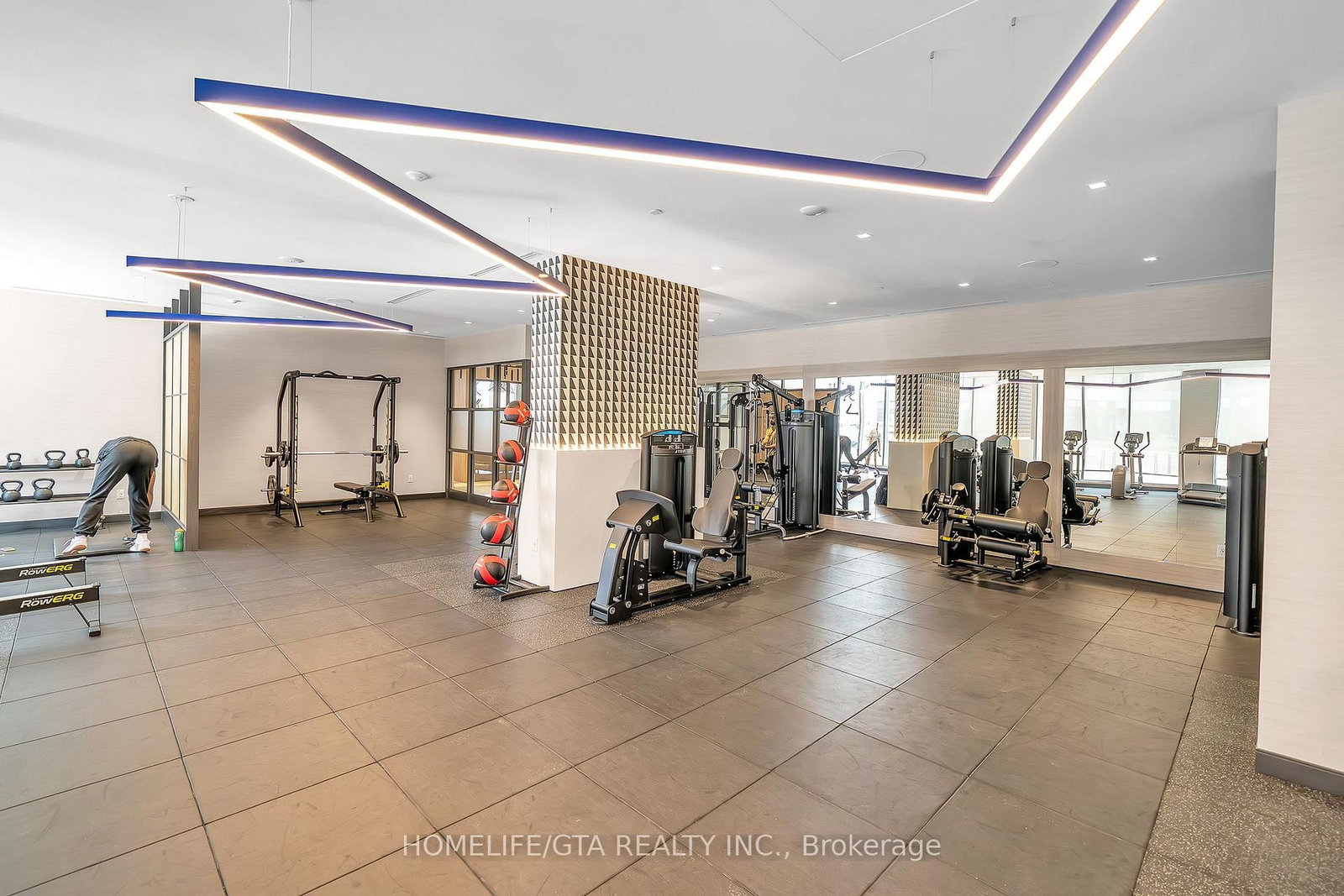 2545 Simcoe Street N, Unit 2215 - Photo 21