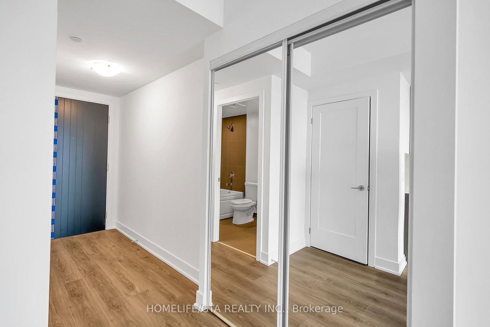 2545 Simcoe Street N, Unit 2215 - Photo 5