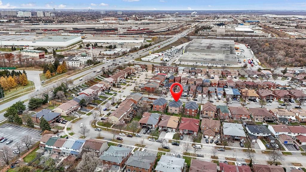 7 Lenthall Avenue • Toronto, ON photo 40