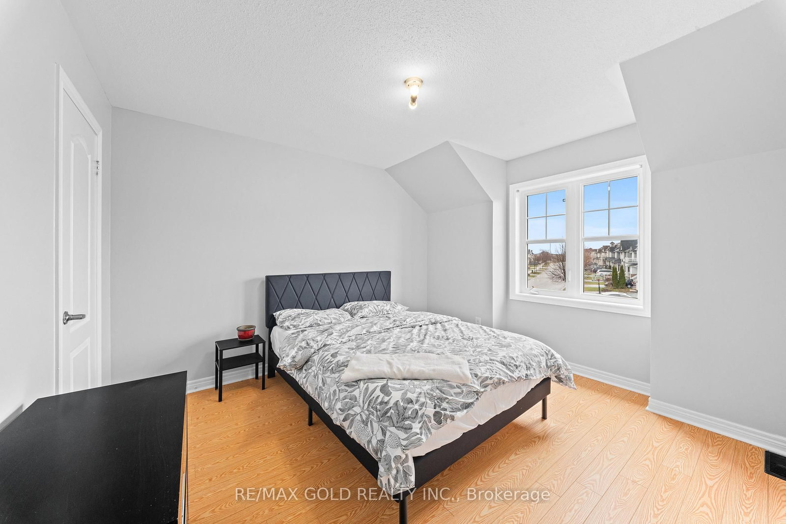 Detached House for sale at 57 James Govan Drive, Whitby, Ontario, L1N 0J9 - Port Whitby - MLS: E12986254