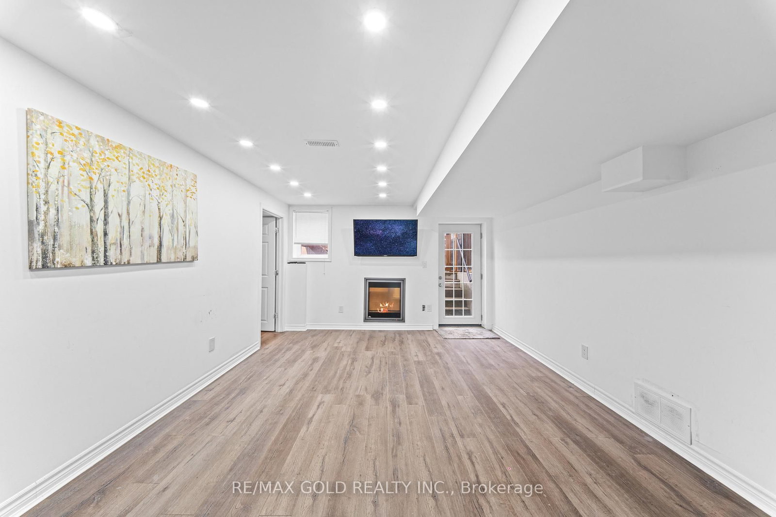 Detached House for sale at 57 James Govan Drive, Whitby, Ontario, L1N 0J9 - Port Whitby - MLS: E12986254